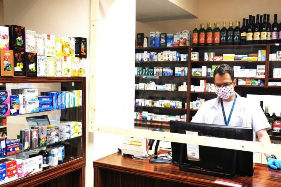 Ilustračný obrázok k článku Predpísané lieky až domov? Zvolenskí seniori môžu využiť špeciálnu službu