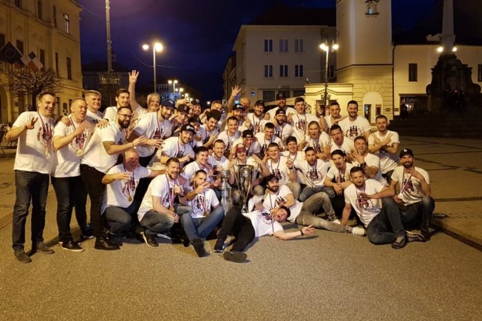 Ilustračný obrázok k článku V slovenskom hokeji to vrie! Prídu Bystričania o majstrovský titul?