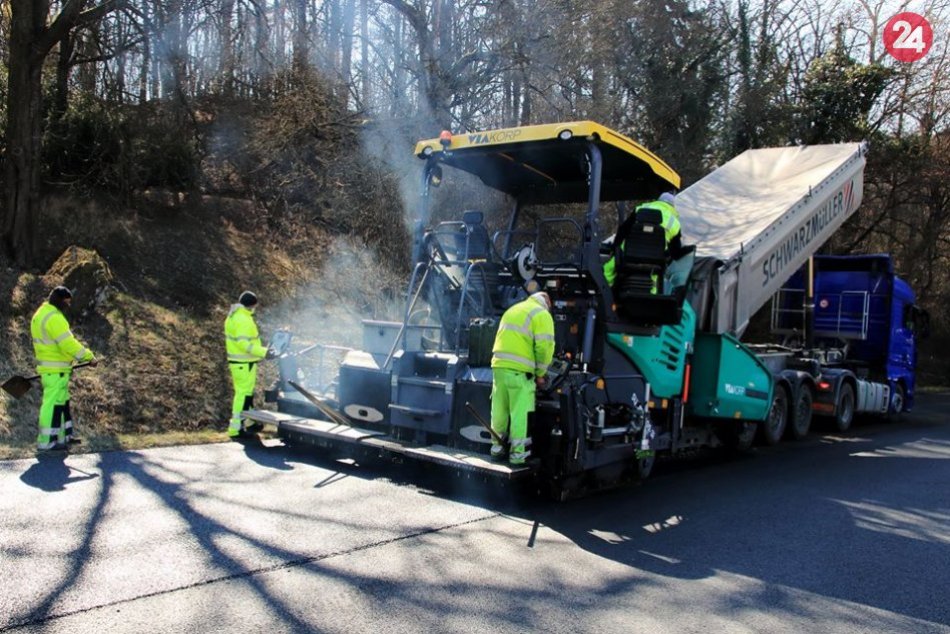 Ilustračný obrázok k článku BBSK začal na Sliači s jarnými rekonštrukciami ciest: Použijú unikátnu technológiu