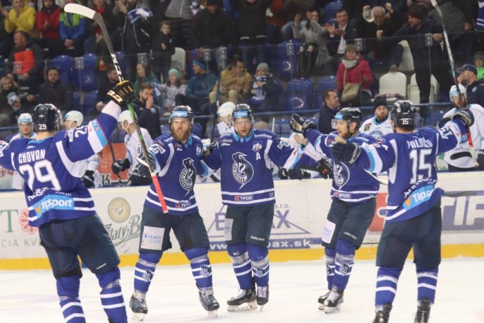 Ilustračný obrázok k článku Šľachetné gesto popradských hokejistov: Pomôžu rodine zosnulého hasiča