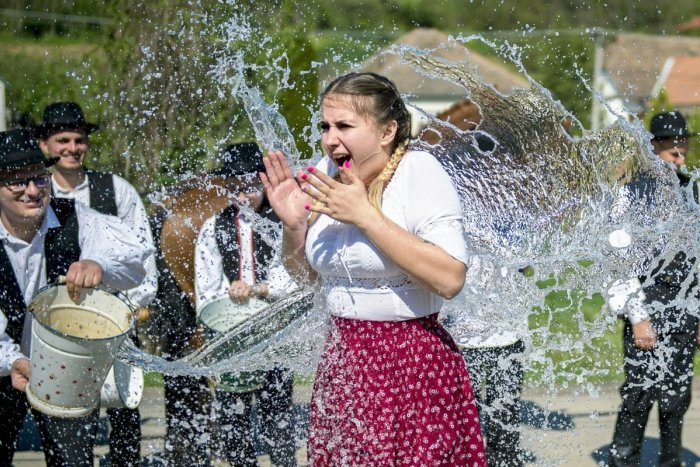 Ilustračný obrázok k článku Od pohanstva ku kresťanským symbolom: KVÍZ o veľkonočných tradíciách