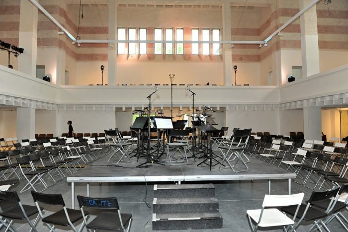 Ilustračný obrázok k článku Stanica a nová synagóga žijú aj počas pandémie: Našli totiž originálny spôsob