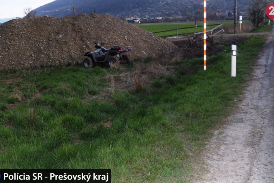 Ilustračný obrázok k článku Pri Humennom havaroval opitý mladík na štvorkolke. Utrpel ťažké zranenia! FOTO