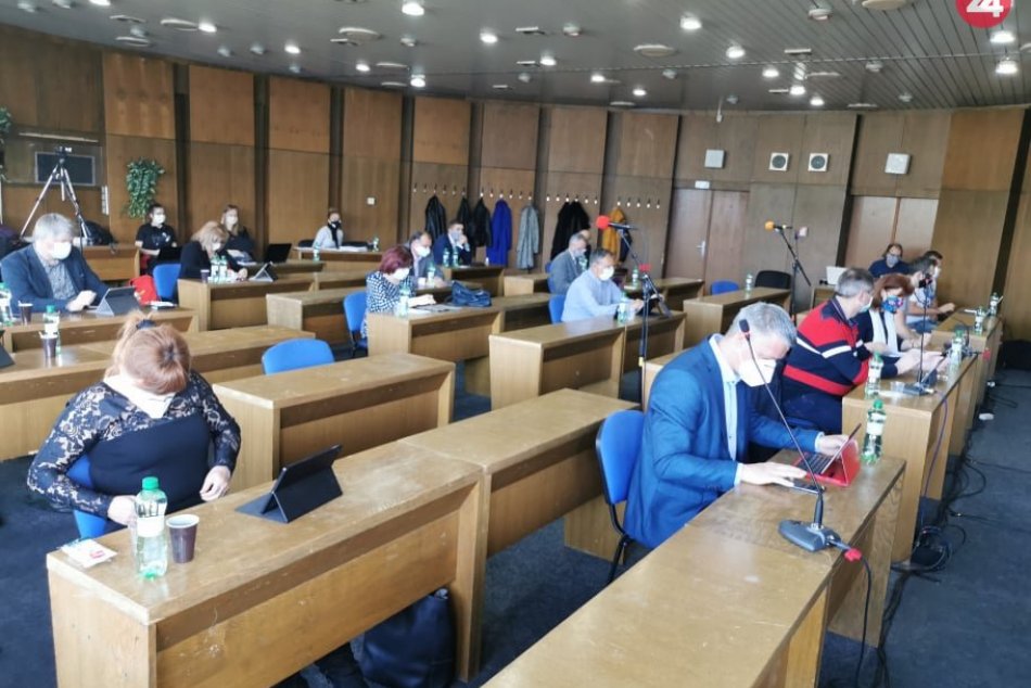 Ilustračný obrázok k článku Žiarski poslanci odklepli 50 000 eur na boj s novým koronavírusom: Takto sa použijú