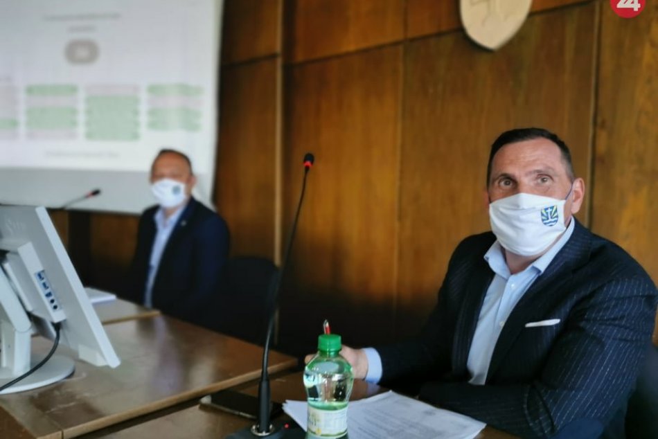 Ilustračný obrázok k článku Poslanci schválili plat primátora Petra Antala: Toľkoto bude brať