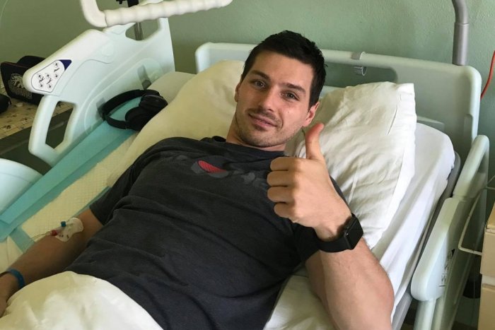 Ilustračný obrázok k článku Hokejista Záborský skončil v nemocnici: Nevyhnutná operácia ho odlúčila od rodiny!