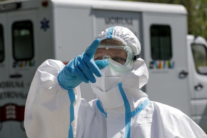 Ilustračný obrázok k článku Denný prírastok infikovaných v Bratislavskom kraji klesá. Koľko chorých pribudlo?