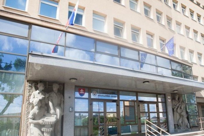 Ilustračný obrázok k článku SVET O SLOVENSKU: Policajný prezident sa posadí na detektor lži