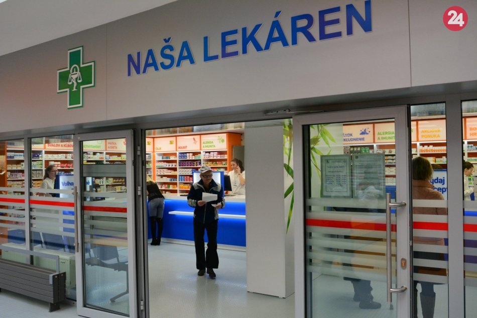 Ilustračný obrázok k článku Zháňate rúška či respirátory? Dostupné sú už aj v lekárni bystrickej nemocnice