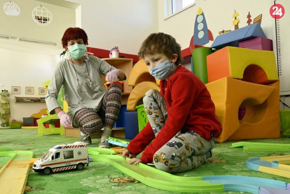 Ilustračný obrázok k článku Koronavírus zatvoril ďalšiu škôlku: Nakazené dieťa je tentoraz z Ružinova