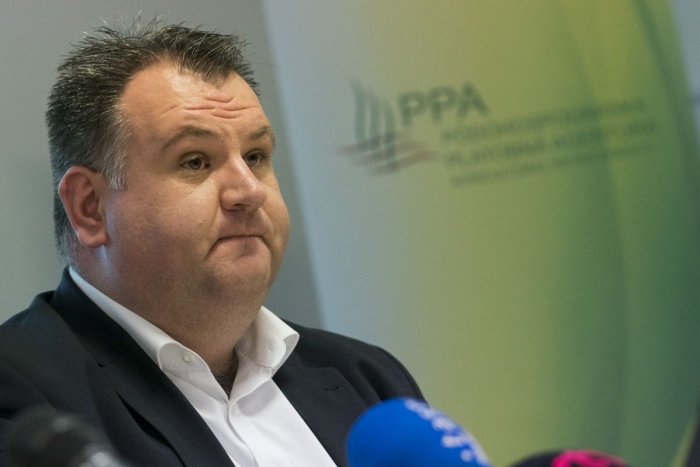 Ilustračný obrázok k článku NAKA zadržala bývalého šéfa Pôdohospodárskej platobnej agentúry Juraja Kožucha