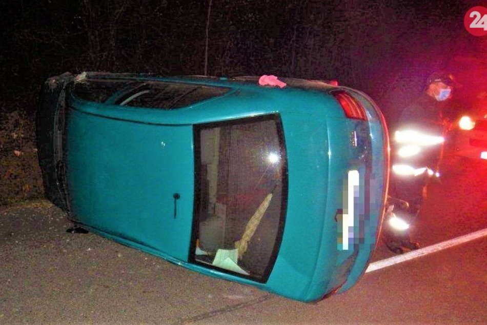 Ilustračný obrázok k článku FOTO z miesta: Žena (43) prevrátila auto pri Dohňanoch
