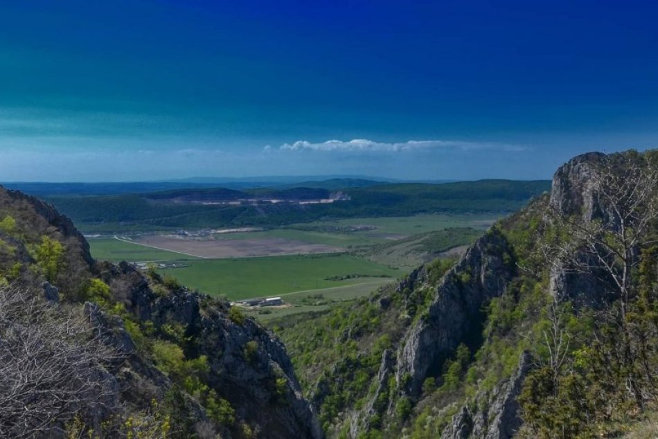 Ilustračný obrázok k článku Nádherné FOTKY zo Zádielskej tiesňavy: Pozrite si tie čarovné výhľady