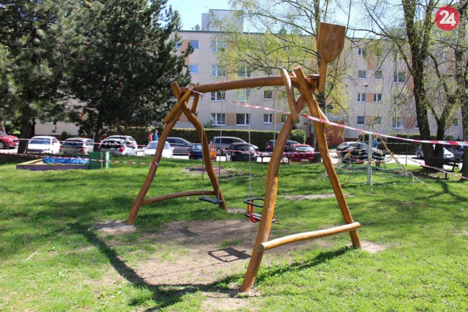 Ilustračný obrázok k článku Chodíte s deťmi na bystrické ihriská? Pozor, sprístupňujú sa postupne