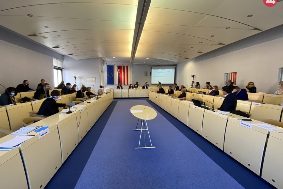 Ilustračný obrázok k článku Opravy, údržby a parkovanie: O čom všetkom ešte budú rokovať prešovskí poslanci?