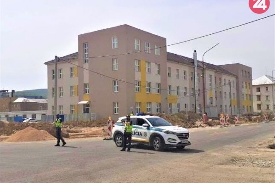 Ilustračný obrázok k článku Výbuch poškodil bytovku: FOTO priamo z miesta