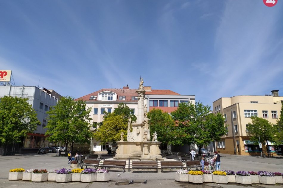 Ilustračný obrázok k článku FOTO: Do ulíc Zámkov sa vrátil život, postarala sa o to aj príroda