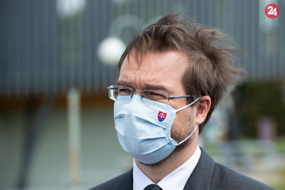 Ilustračný obrázok k článku Ako má u nás vyzerať očkovanie proti koronavírusu? Bude dobrovoľné a zadarmo, ubezpečuje Krajčí