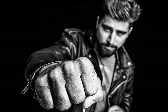 Ilustračný obrázok k článku Sagan to povedal na plné ústa: NEZNÁŠAM HO, vyhlásil Tourminátor