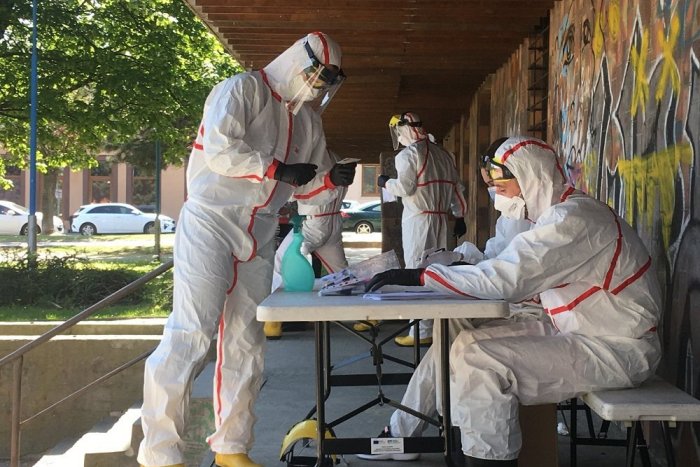 Ilustračný obrázok k článku Výsledky testov na COVID-19 v Hlohovci a Šulekove boli negatívne, pokračuje sa