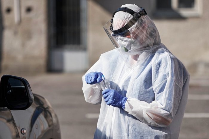 Ilustračný obrázok k článku Revúcky okres hlási nový prípad: Koronavírusom sa nakazila žena