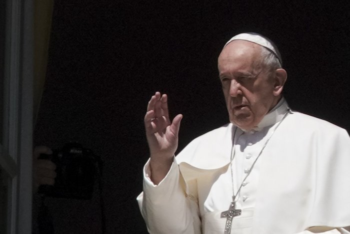 Ilustračný obrázok k článku SVET O SLOVENSKU: Pápež obdaroval transsexuálne prostitútky