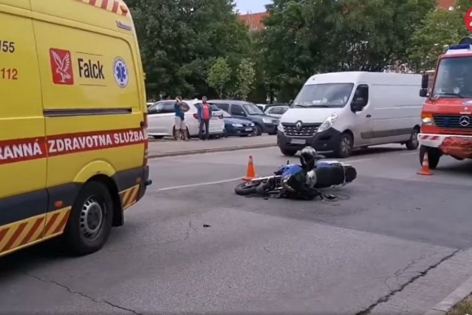 Ilustračný obrázok k článku Nehoda motorky a auta na Študentskej!, GALÉRIA