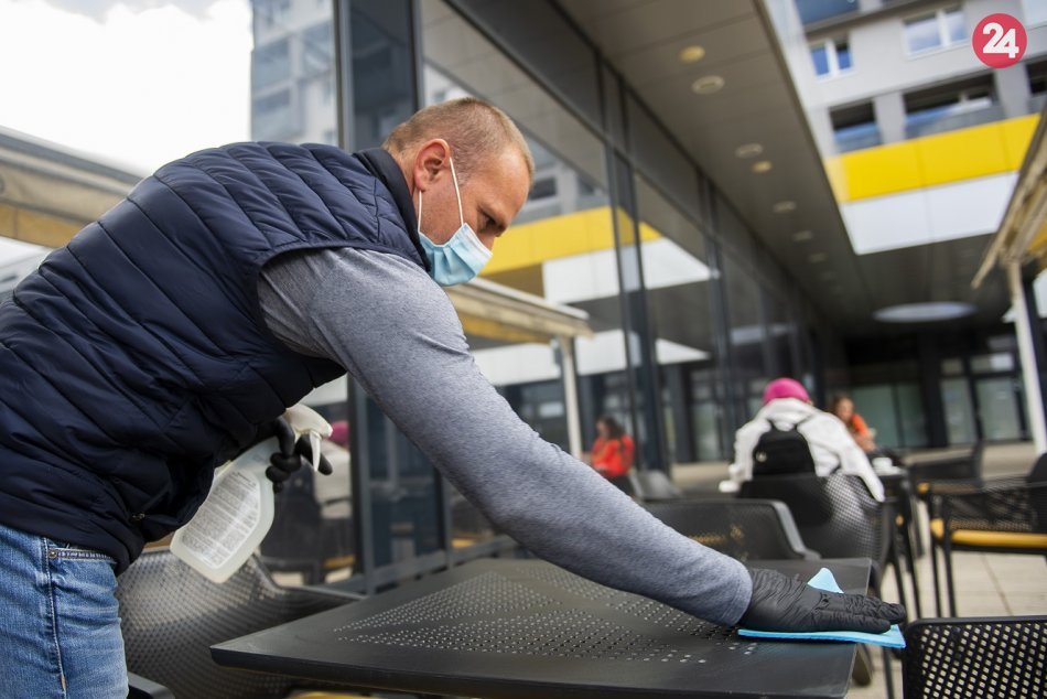 Ilustračný obrázok k článku Za letné terasy na pešej zóne nebudú musieť platiť: Mesto upravilo pravidlá