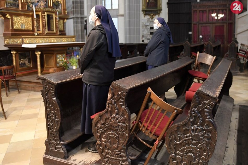 Ilustračný obrázok k článku Dôležité INFO pre veriacich: V Nitre kvôli pandémii upravili časy bohoslužieb