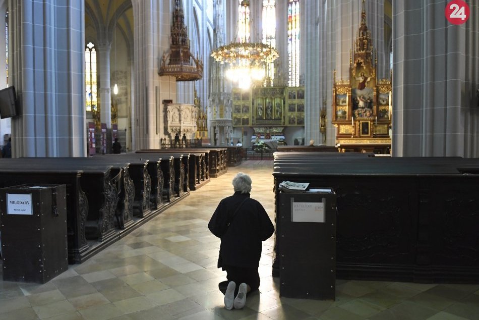 Ilustračný obrázok k článku Ján Figeľ sa obrátil na Štrasburg: Zákaz bohoslužieb považuje za porušenie práva