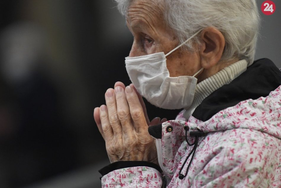 Ilustračný obrázok k článku Jeden z bystrických cirkevných zborov prijal rozhodnutie: Brány kostola počas Vianoc zatvoria