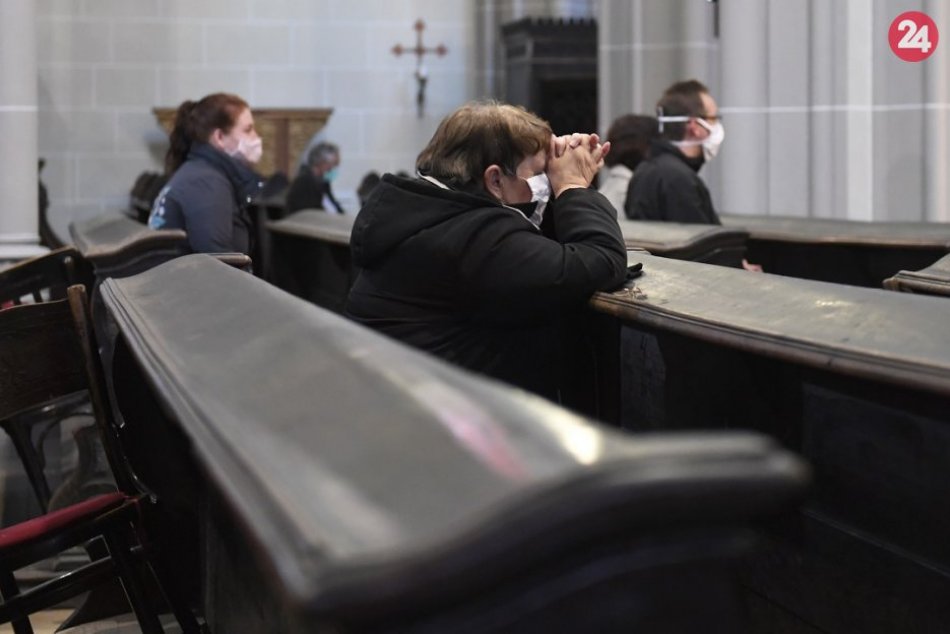 Ilustračný obrázok k článku Konečne si uľavia na duši: Bohoslužby by čoskoro mohli byť s účasťou veriacich