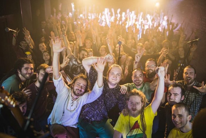 Ilustračný obrázok k článku Kultúra napriek pandémii žije: Ďalšia prešovská kapela zahrá online koncert