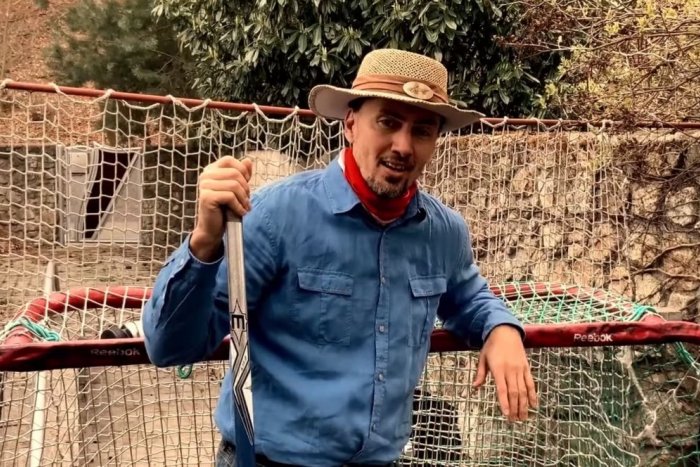 Ilustračný obrázok k článku Výzva Šatana a SZĽH vyvolala ošiaľ: Videá z karantény zaplavili Slovensko!