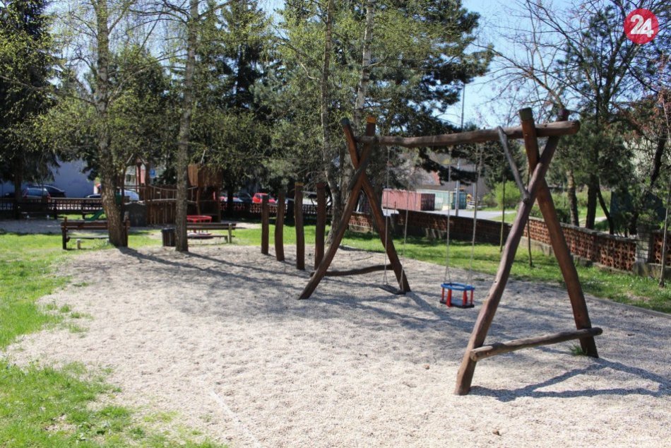 Ilustračný obrázok k článku Dezinfekcia bystrických ihrísk pokračuje: Sásová je hotová, čo bude nasledovať?