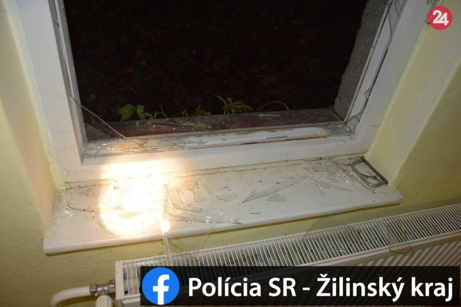 Ilustračný obrázok k článku Mladík sa v Ružomberku vlámal do budovy: Ulakomil sa na takýto lup