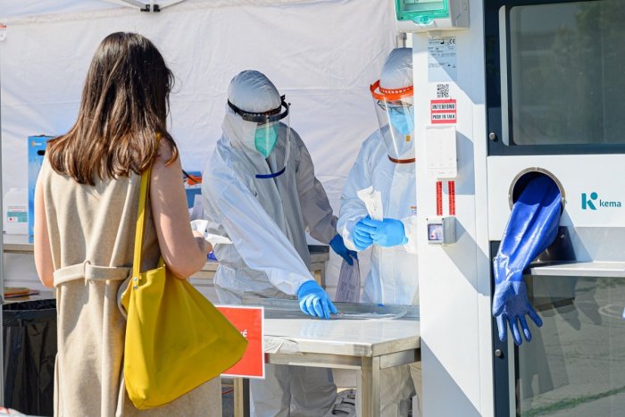 Ilustračný obrázok k článku Banskobystrický kraj má 2. najvyšší prírastok na Slovensku: O koľko prípadov ide?