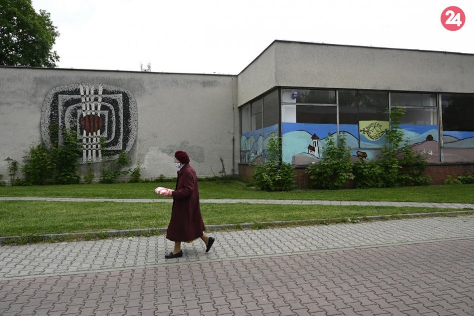 Ilustračný obrázok k článku Alarmujúce zistenie: Kultúrne stredisko Dlhé Hony musia zbúrať, FOTO