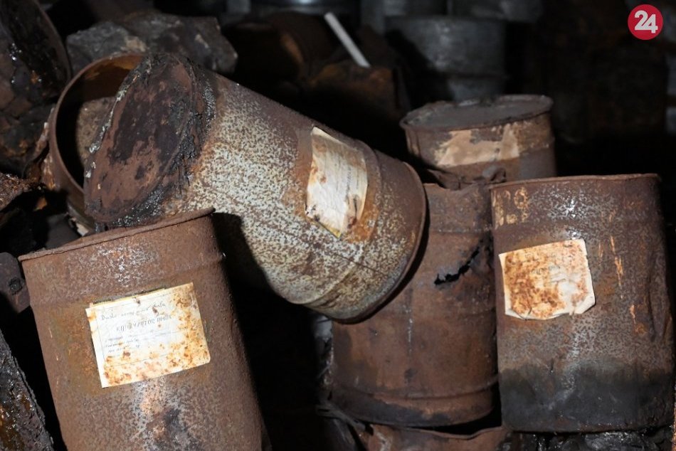 Ilustračný obrázok k článku Toxický odpad z Chemko Strážske začnú postupne odstraňovať