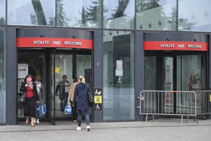 Ilustračný obrázok k článku NOVÝ spôsob nakupovania v obchoďákoch: Pravidlá pre deti, zákaz sedenia či vymedzené časy