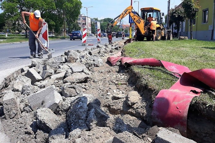 Ilustračný obrázok k článku Problém s odbočením na Rybníkovú čoskoro vyriešený! Mesto buduje pripájací pruh