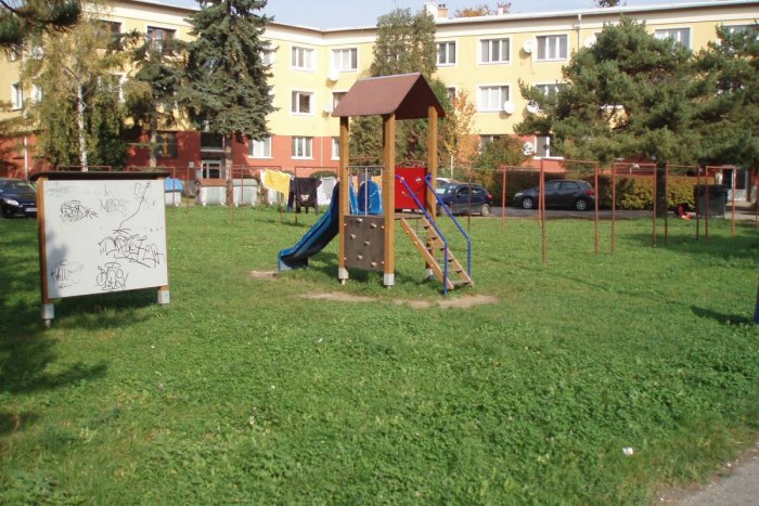 Ilustračný obrázok k článku To bude niečo: Vo vnútrobloku na 17. novembra v Prešove pribudne fitnes ihrisko