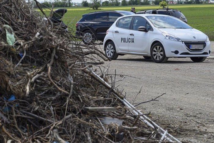 Ilustračný obrázok k článku Jedovaté látky na nelegálnej skládke! Odpad znečistil aj podzemné vody