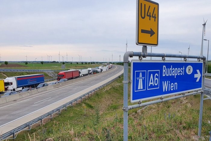 Ilustračný obrázok k článku Toto repatriantov nepoteší: Apka stále nefunguje, návrat domov treba zvážiť