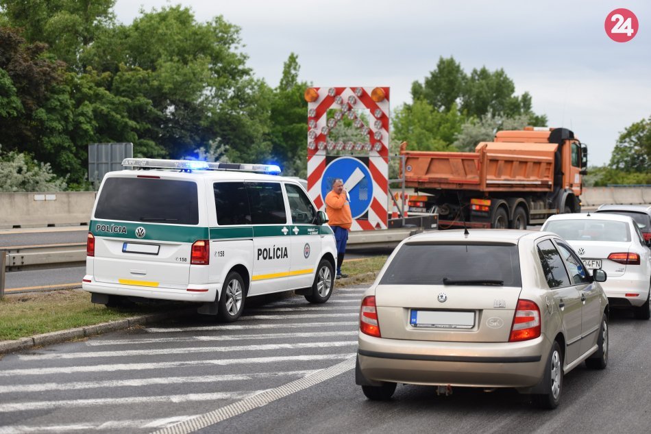 Ilustračný obrázok k článku Čaká vás pred predĺženým VÍKENDOM cesta? Radšej sa vyhnite týmto 9 úsekom