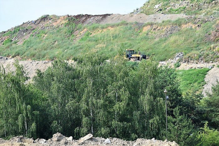 Ilustračný obrázok k článku Za odpad vyvezený na skládku neplatí nikto viac, ako Hlohovčania