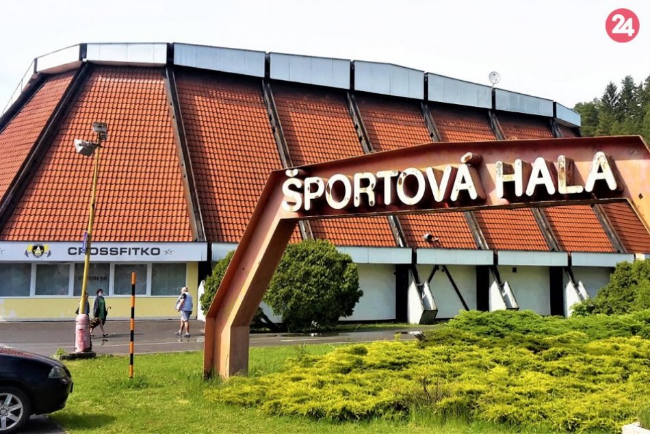 Ilustračný obrázok k článku Rekonštrukcia športovej haly aj počas sezóny: Čo bude so zvyškom peňazí?