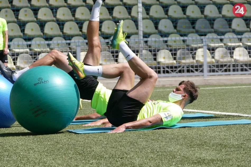 Ilustračný obrázok k článku Šošoni pôjdu do ligy takmer kompletní, chýbať bude jediný legionár