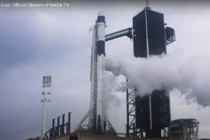 Ilustračný obrázok k článku Sledujte naživo let do vesmíru: SpaceX prvý raz poletí s ľudskou posádkou!