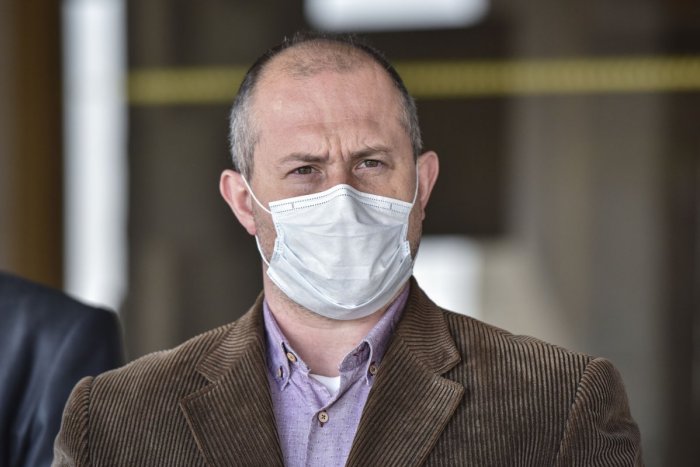 Ilustračný obrázok k článku Kauza kontroverzných šekov: Kotleba vypisoval finančné sumy s nacistickou symbolikou